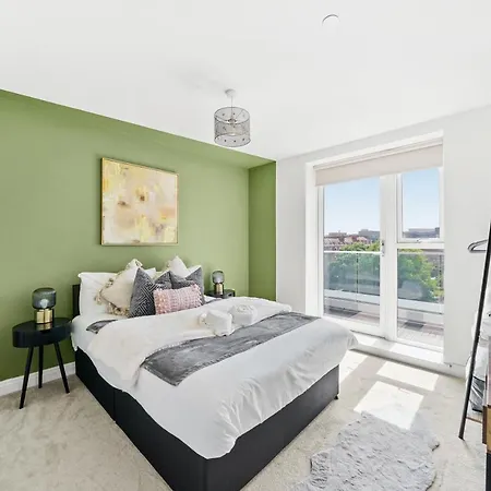 Stunning Penthouse - Balcony Bristol