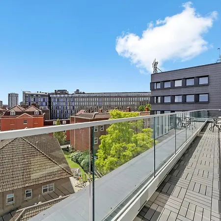 Stunning Penthouse - Balcony * Bristol